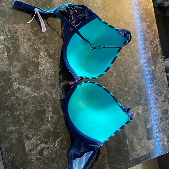 Xhilaration by target plunge push up striped padded bra 36c - Picture 4 of 4